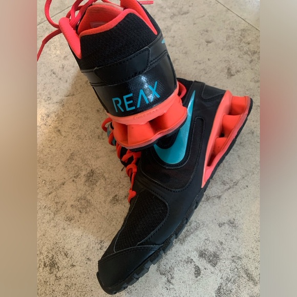 Nike Sneakers - Picture 3 of 5